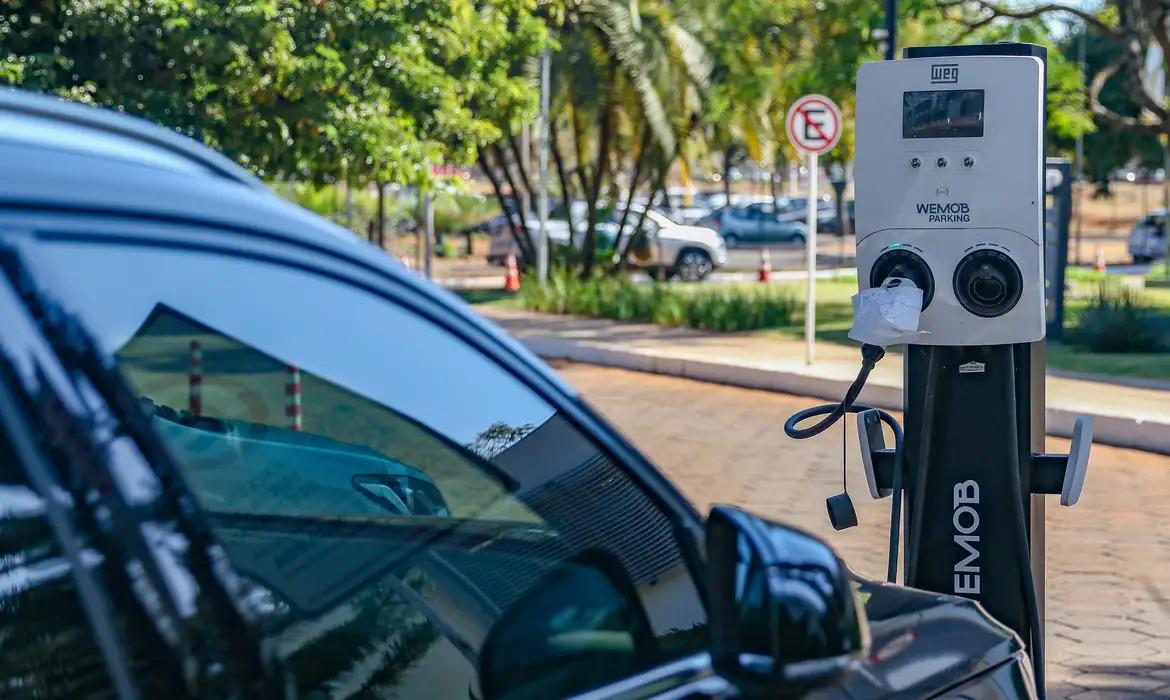 Carro elétrico que estourar cota de importação pagará tarifas