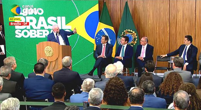 Supersafra brasileira acende alerta para preços e logística