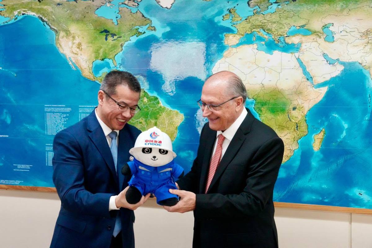 Alckmin recebe delegação do Centro Brasil-China de Inovação e amplia cooperação em transição energética e inteligência artificial